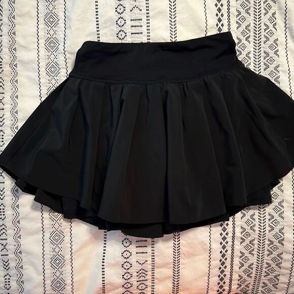 Girls 90 Degree Skort - Picture 1 of 2